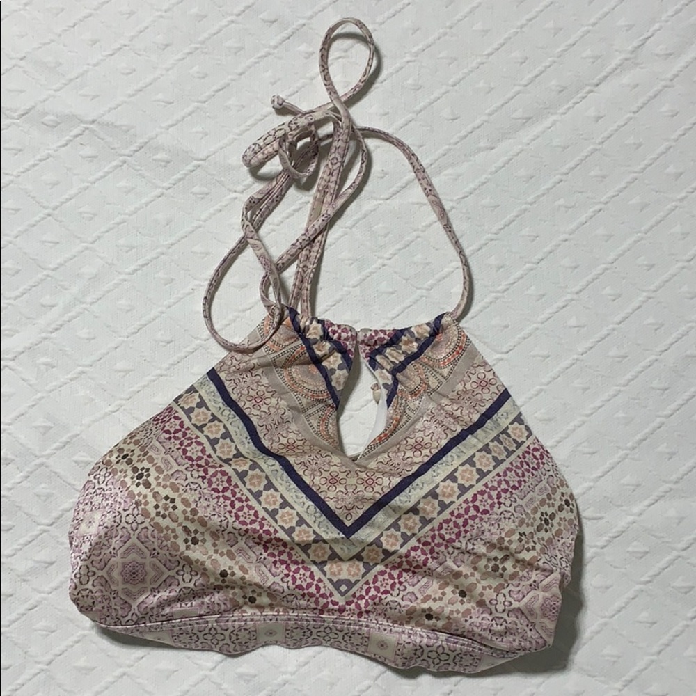 Athleta bathing suit top